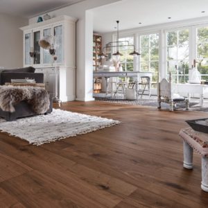 Nogal americano vivo 8523